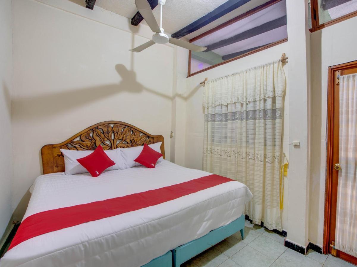 OYO Hotel Casa Ada Zihuatanejo Bagian luar foto