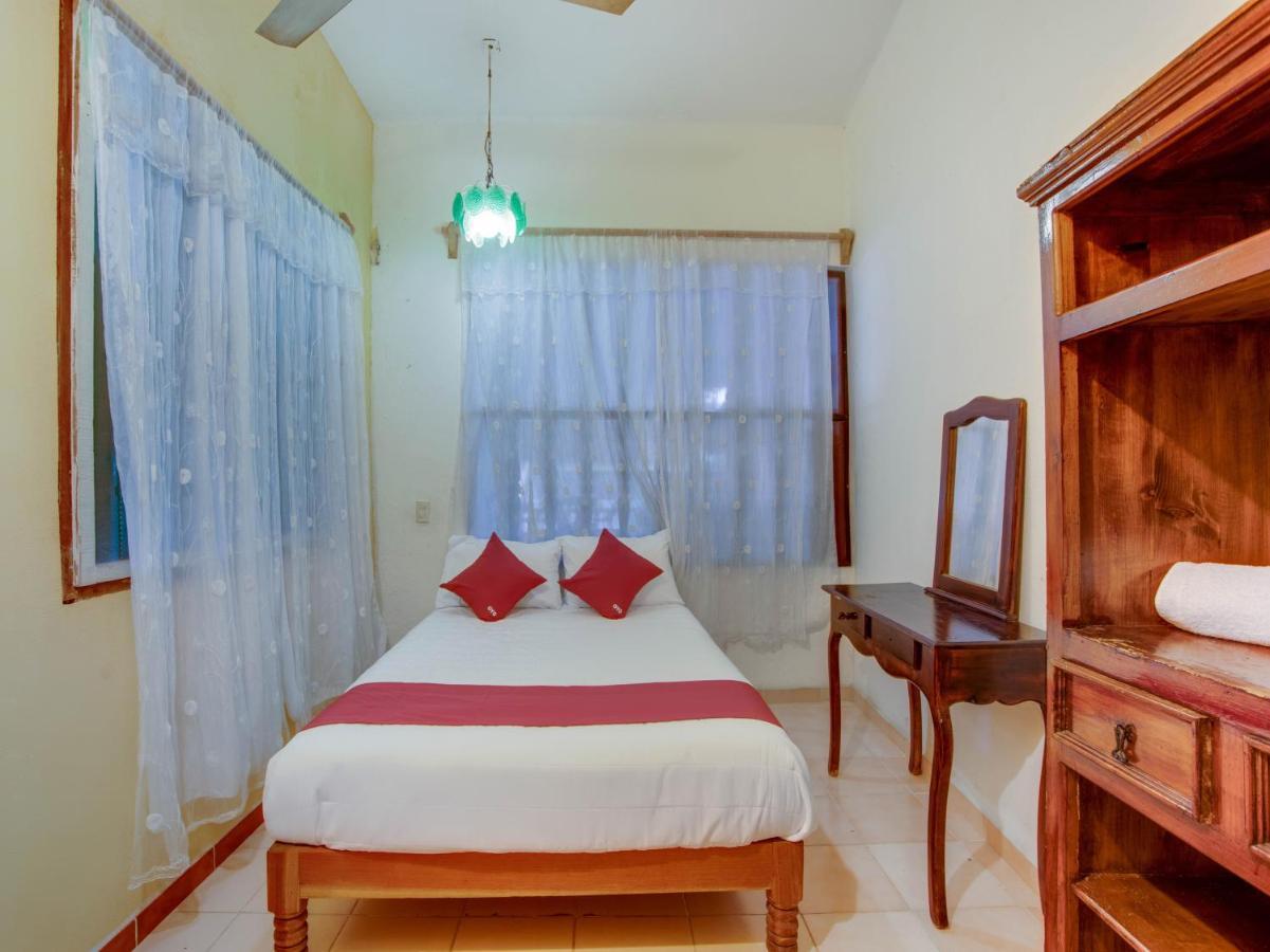 OYO Hotel Casa Ada Zihuatanejo Bagian luar foto