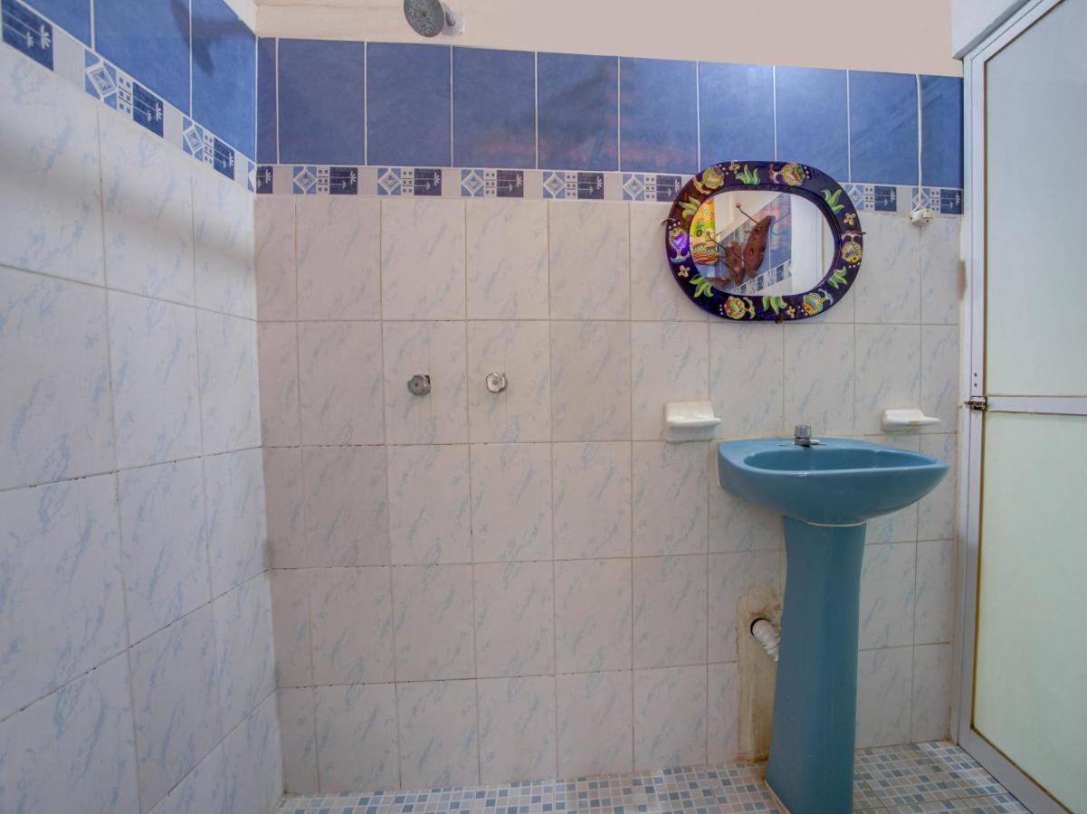 OYO Hotel Casa Ada Zihuatanejo Bagian luar foto